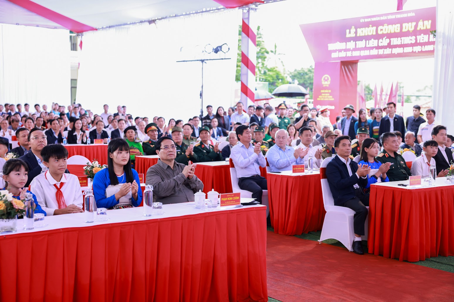 CẬP NHẬT: Khởi công xây dựng các trường phổ thông nội trú tại các xã biên giới đất liền- Ảnh 2. CẬP NHẬT: Khởi công xây dựng các trường phổ thông nội trú tại các xã biên giới đất liền- Ảnh 2.