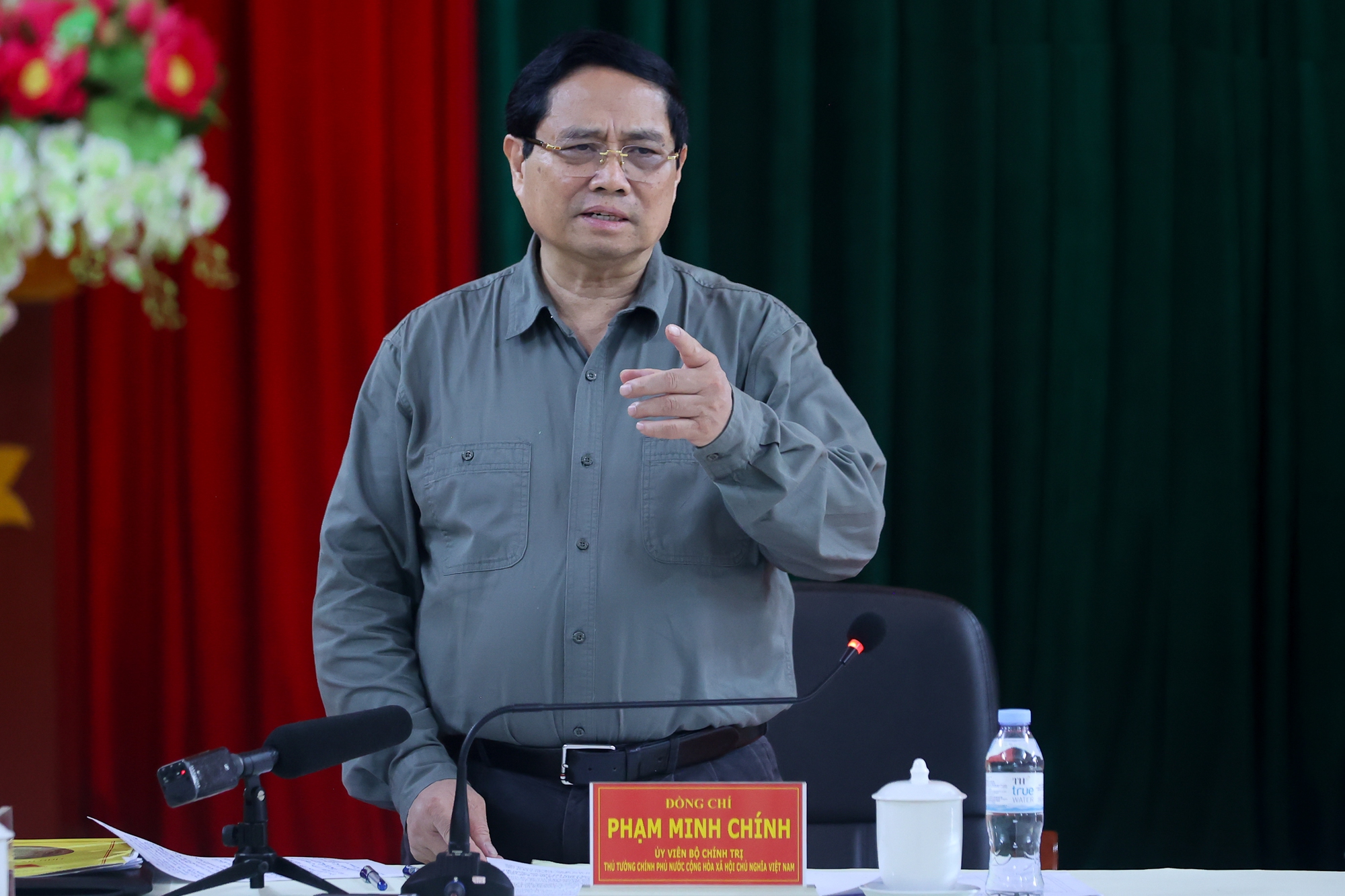 Thủ tướng Phạm Minh Chính làm việc với Thường trực Tỉnh uỷ Thanh Hóa- Ảnh 4.