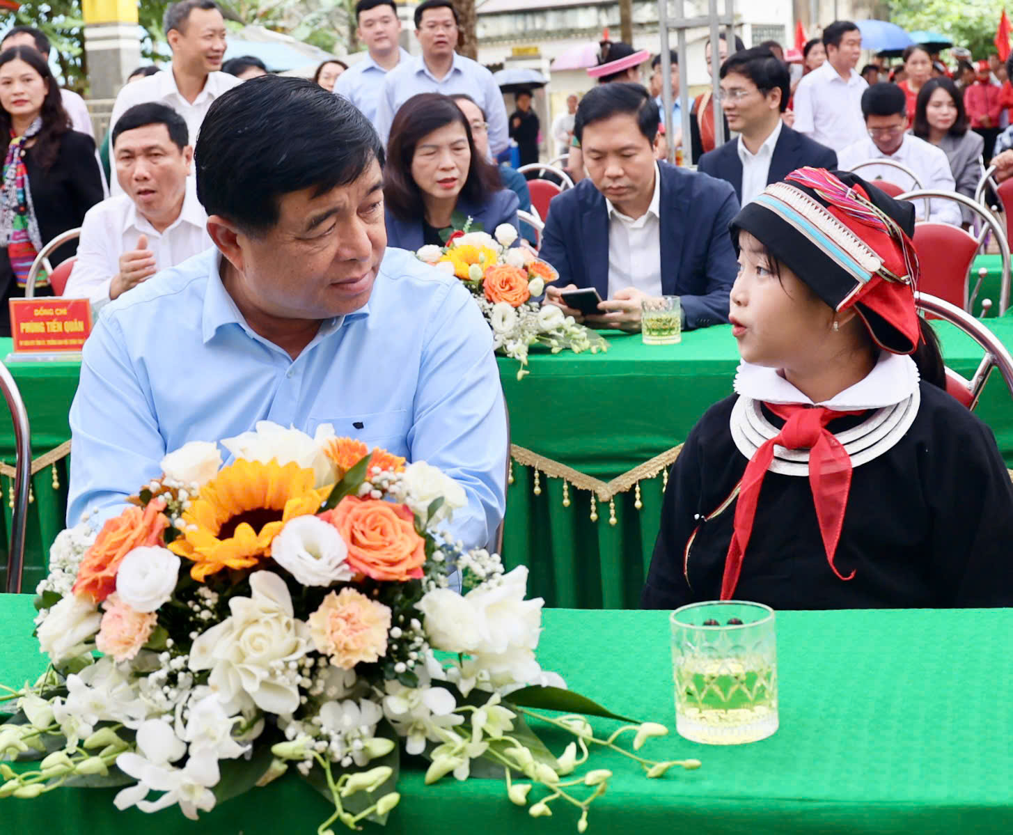 Phó Thủ tướng Nguyễn Chí Dũng dự Lễ Khởi công xây trường học tại xã biên giới tỉnh Tuyên Quang- Ảnh 2.