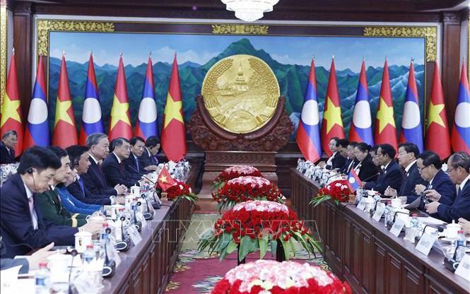 Bổ sung nội hàm mới cho quan hệ Việt Nam - Lào với '16 chữ vàng'