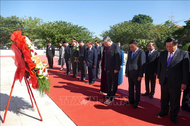 Lễ đón trọng thể Tổng Bí thư Tô Lâm và Phu nhân tại thủ đô Viêng Chăn (Lào)- Ảnh 8. Lễ đón trọng thể Tổng Bí thư Tô Lâm và Phu nhân tại thủ đô Viêng Chăn (Lào)- Ảnh 8.