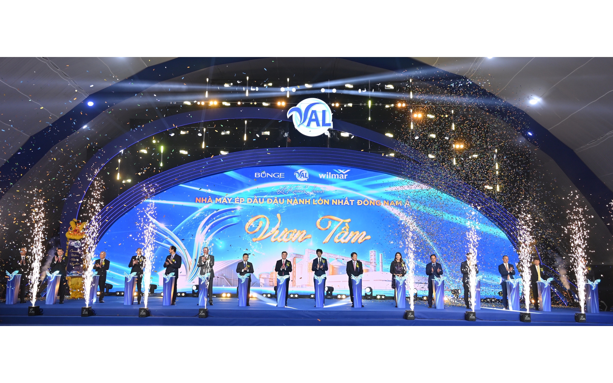 Kh&#225;nh th&#224;nh tổ hợp &#233;p dầu đậu n&#224;nh lớn nhất Đ&#244;ng Nam &#193;