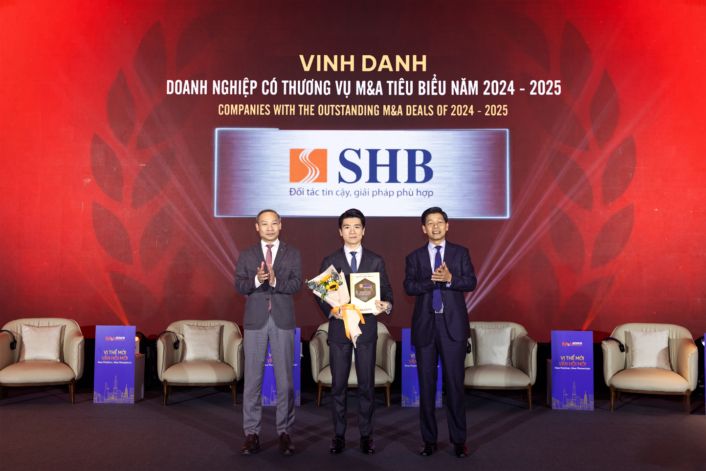 SHB là ‘Doanh nghiệp có thương vụ M&A tiêu biểu năm 2024-2025’- Ảnh 1. SHB là ‘Doanh nghiệp có thương vụ M&A tiêu biểu năm 2024-2025’- Ảnh 1.