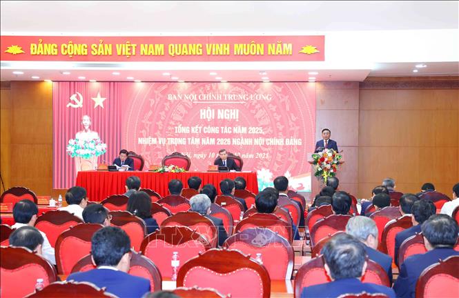 Thường trực Ban Bí thư Trần Cẩm Tú: Xử lý dứt điểm một số công trình, dự án lãng phí lớn- Ảnh 1. Thường trực Ban Bí thư Trần Cẩm Tú: Xử lý dứt điểm một số công trình, dự án lãng phí lớn- Ảnh 1.
