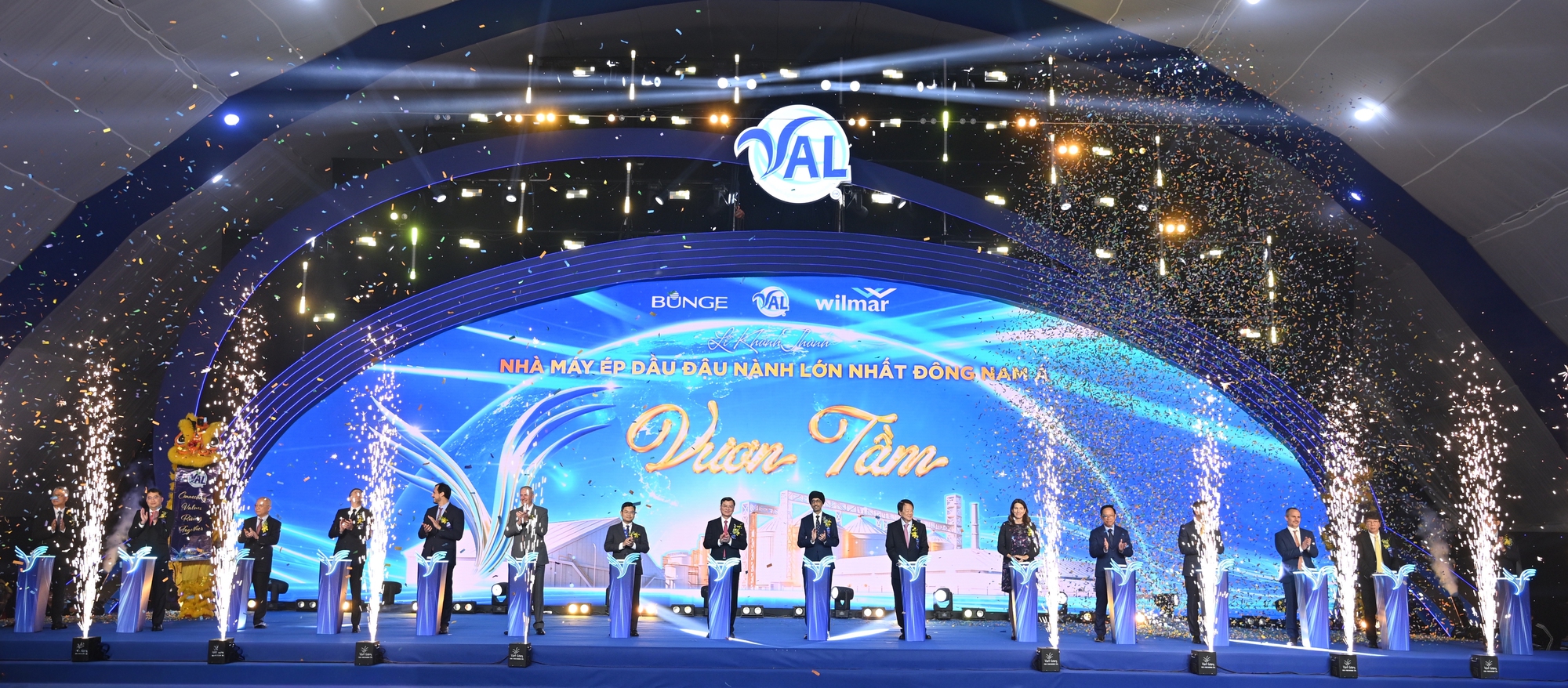 Khánh thành tổ hợp ép dầu đậu nành lớn nhất Đông Nam Á- Ảnh 1.