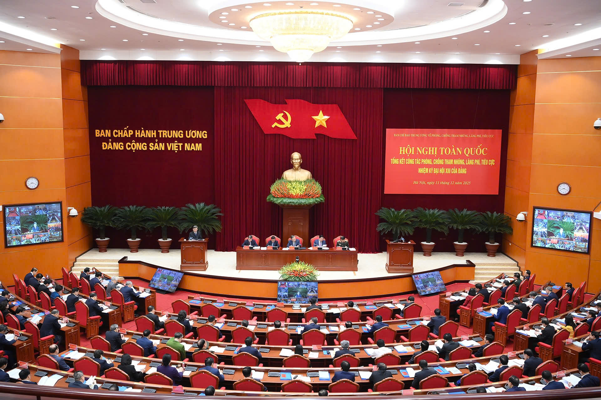 Chống tham nhũng, lãng phí, tiêu cực làm Đảng ta ngày càng mạnh hơn- Ảnh 4.