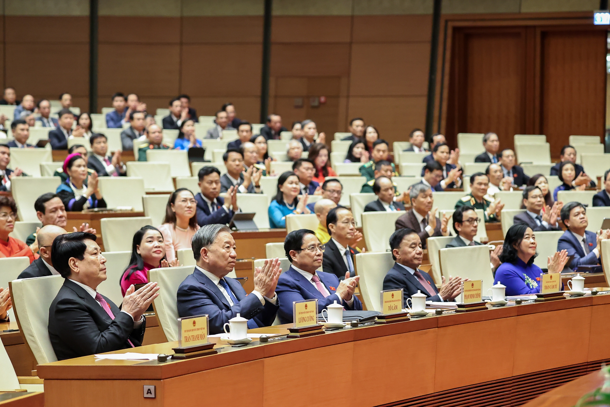 Nhiệm kỳ nhiều thách thức nhưng đạt kết quả toàn diện- Ảnh 1. Nhiệm kỳ nhiều thách thức nhưng đạt kết quả toàn diện- Ảnh 1.