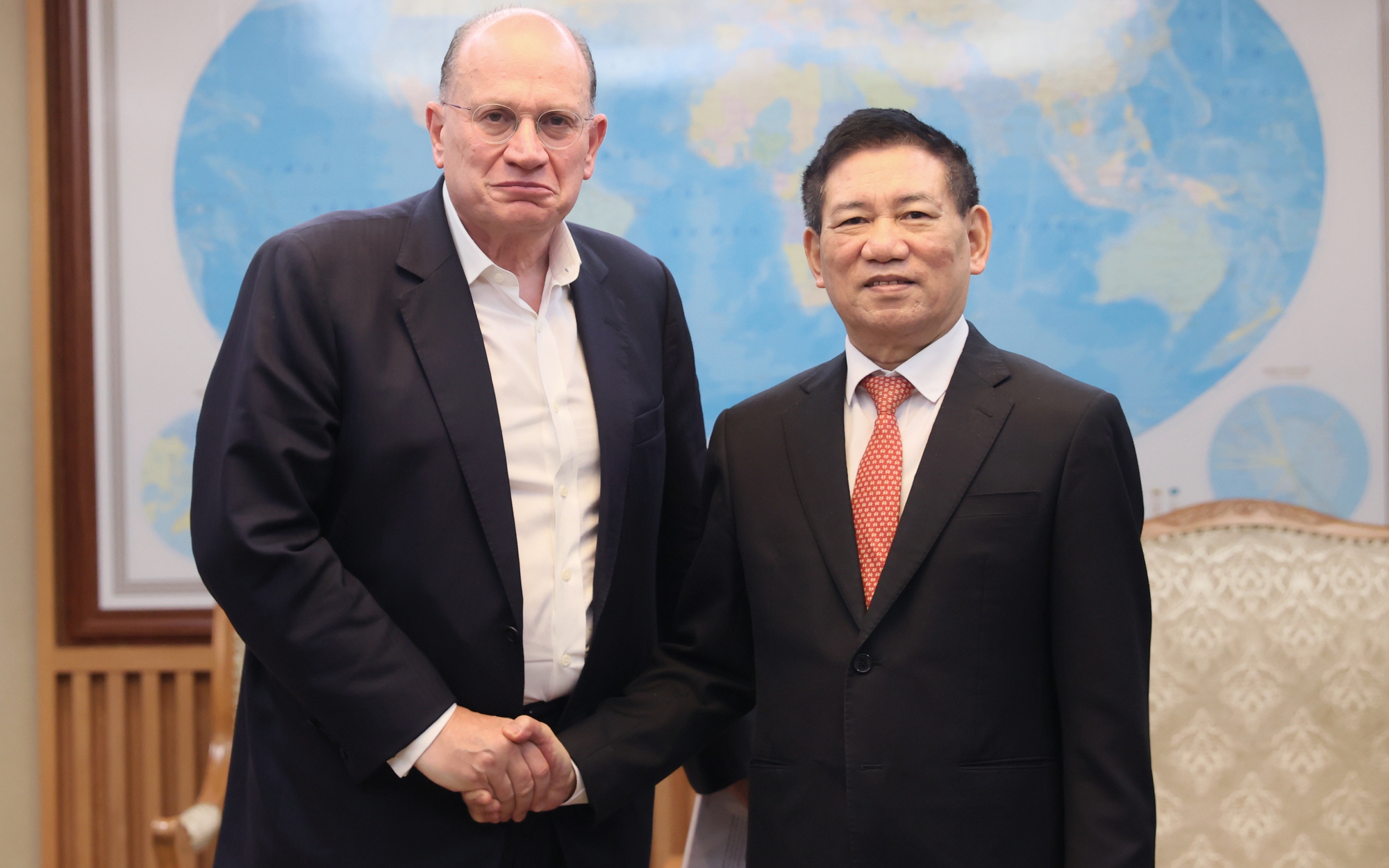 Phó Thủ tướng Hồ Đức Phớc tiếp ông Mark Tucker, Chủ tịch Tập đoàn AIA