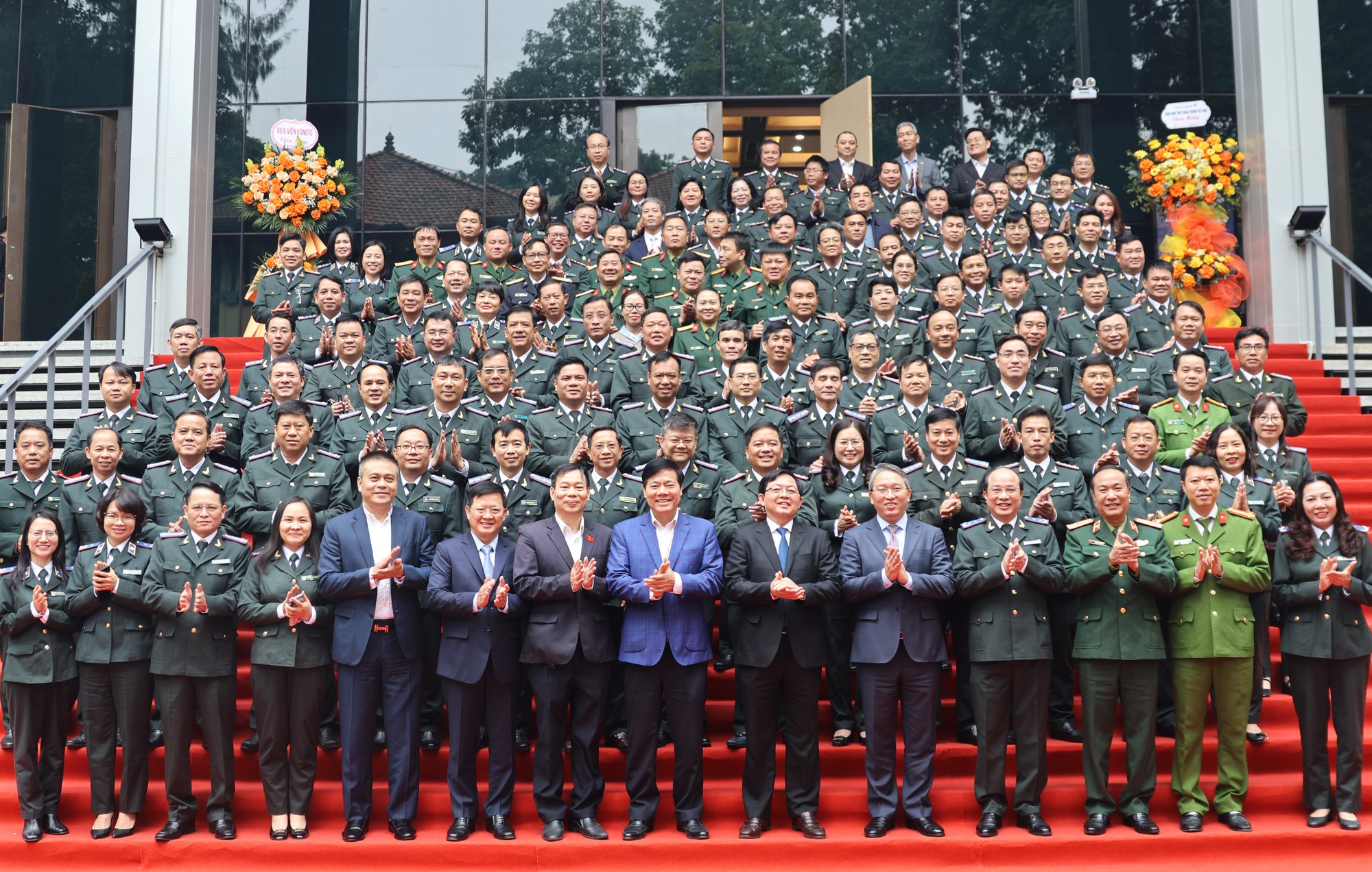 Phó Thủ tướng Hồ Quốc Dũng yêu cầu nâng hiệu quả thi hành án dân sự bằng kỷ cương, đổi mới và số hóa- Ảnh 6. Phó Thủ tướng Hồ Quốc Dũng yêu cầu nâng hiệu quả thi hành án dân sự bằng kỷ cương, đổi mới và số hóa- Ảnh 6.