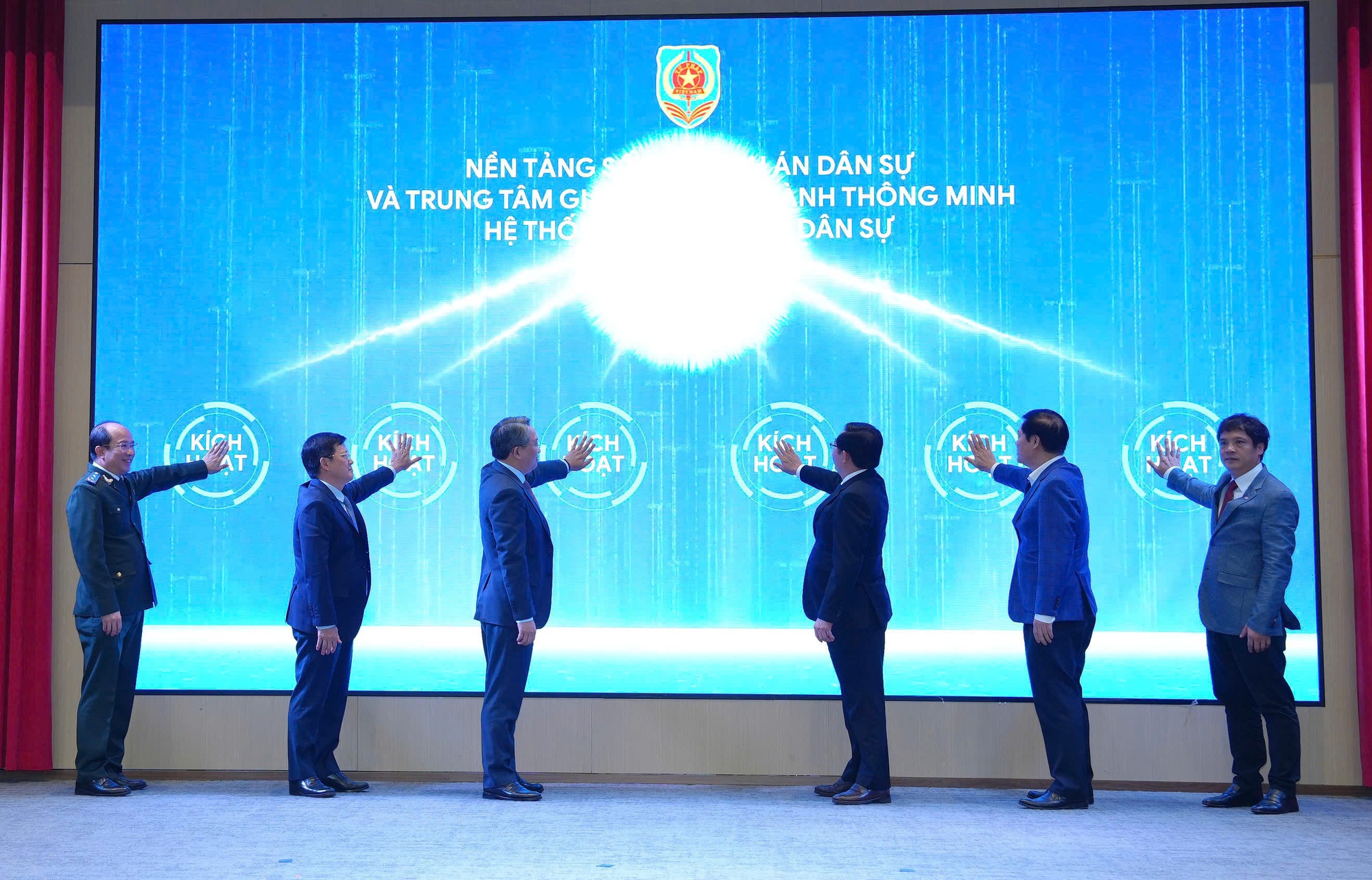 Phó Thủ tướng Hồ Quốc Dũng yêu cầu nâng hiệu quả thi hành án dân sự bằng kỷ cương, đổi mới và số hóa- Ảnh 5. Phó Thủ tướng Hồ Quốc Dũng yêu cầu nâng hiệu quả thi hành án dân sự bằng kỷ cương, đổi mới và số hóa- Ảnh 5.