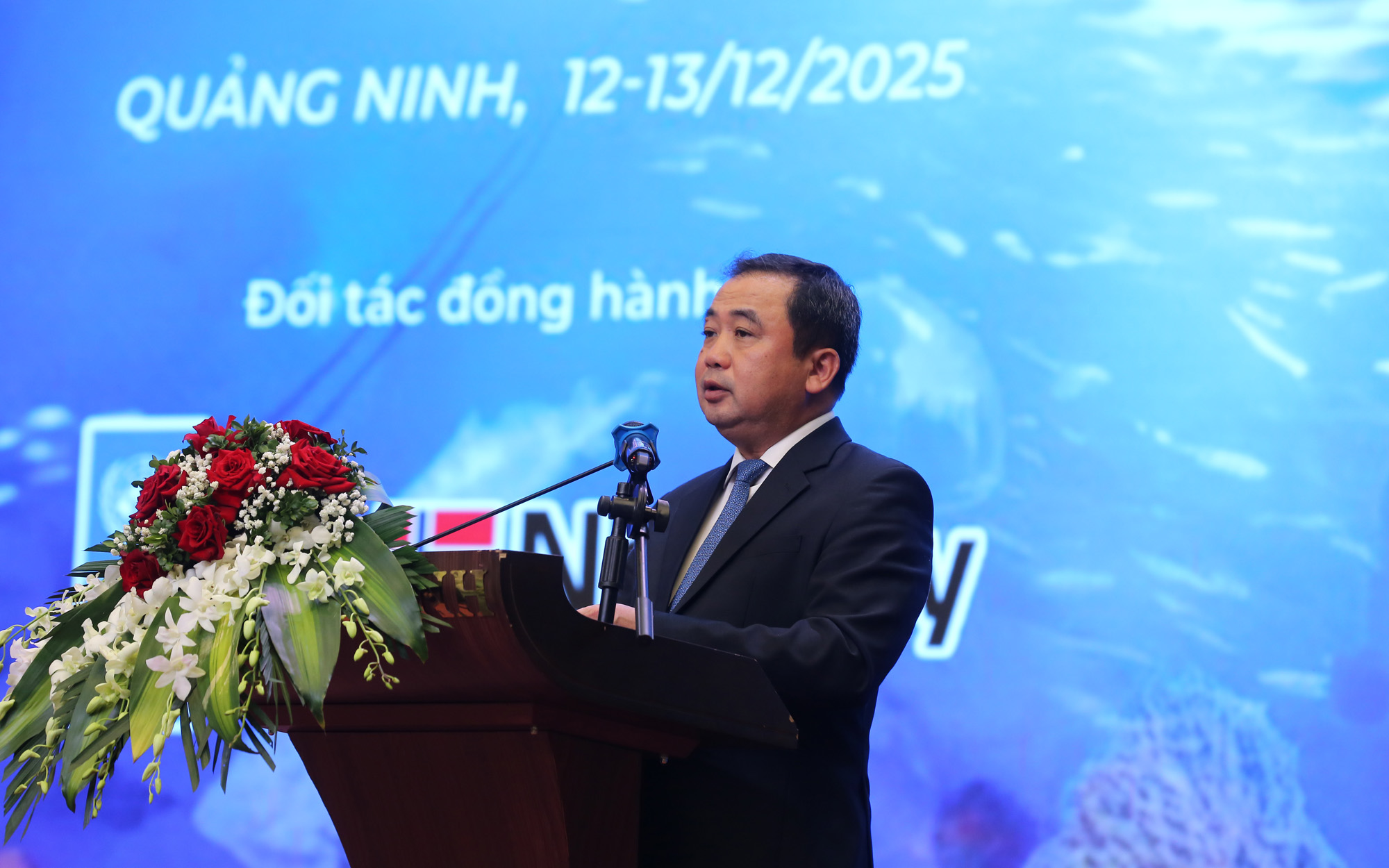 Tiếp tục hoàn thiện chính sách, cơ chế 'kinh tế biển xanh'- Ảnh 4. Tiếp tục hoàn thiện chính sách, cơ chế 'kinh tế biển xanh'- Ảnh 4.