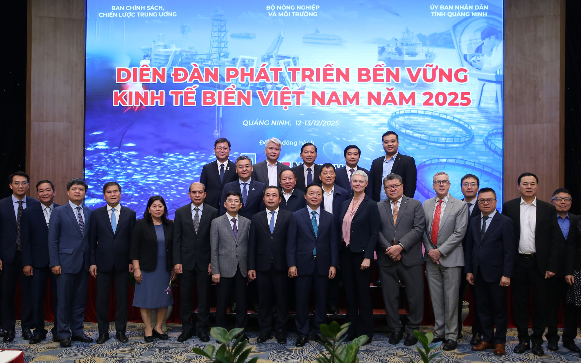 Tiếp tục hoàn thiện chính sách, cơ chế 'kinh tế biển xanh'- Ảnh 5. Tiếp tục hoàn thiện chính sách, cơ chế 'kinh tế biển xanh'- Ảnh 5.