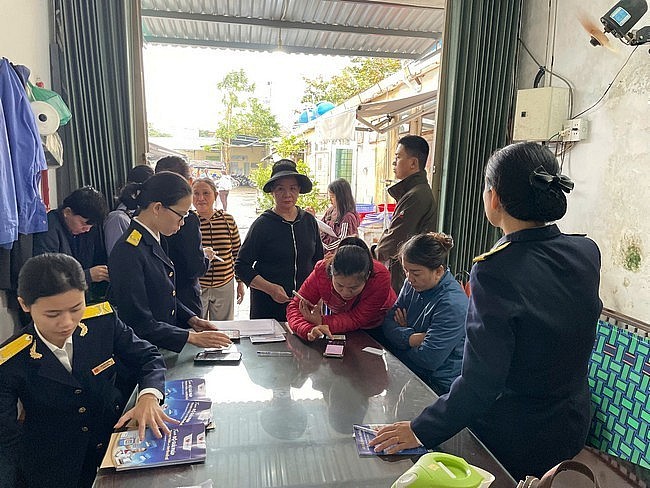 Thuế các địa phương 'cầm tay chỉ việc', quyết tâm xóa bỏ thuế khoán trước năm 2026- Ảnh 1. Thuế các địa phương 'cầm tay chỉ việc', quyết tâm xóa bỏ thuế khoán trước năm 2026- Ảnh 1.