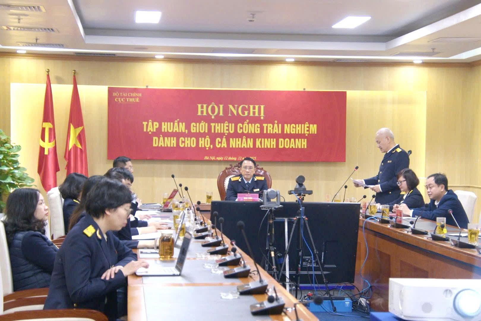 Ra mắt Cổng trải nghiệm, đồng hành hộ kinh doanh chuyển sang kê khai thuế- Ảnh 1.