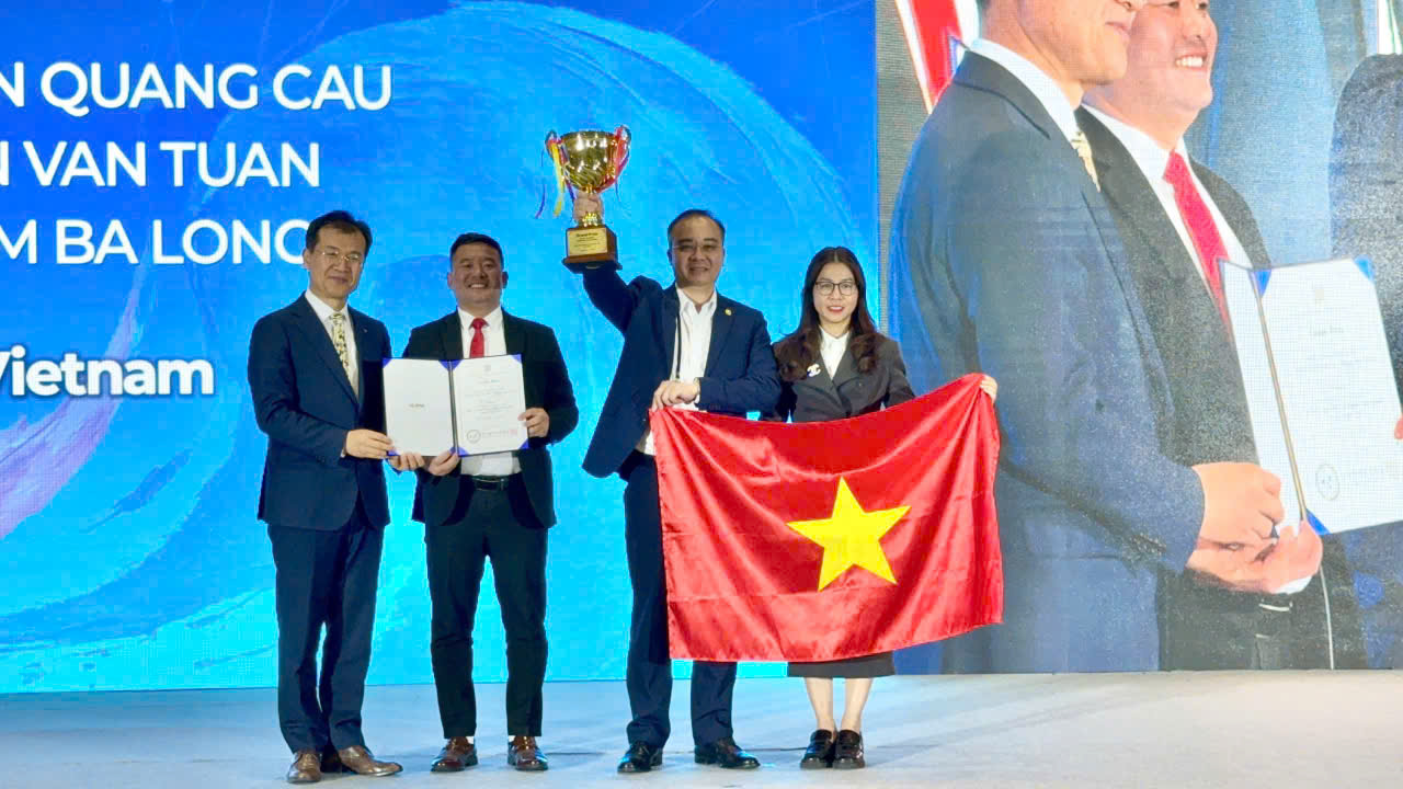 Việt Nam giành nhiều giải thưởng lớn tại Triển lãm Quốc tế về sáng tạo khoa học công nghệ SIIF 2025- Ảnh 2. Việt Nam giành nhiều giải thưởng lớn tại Triển lãm Quốc tế về sáng tạo khoa học công nghệ SIIF 2025- Ảnh 2.