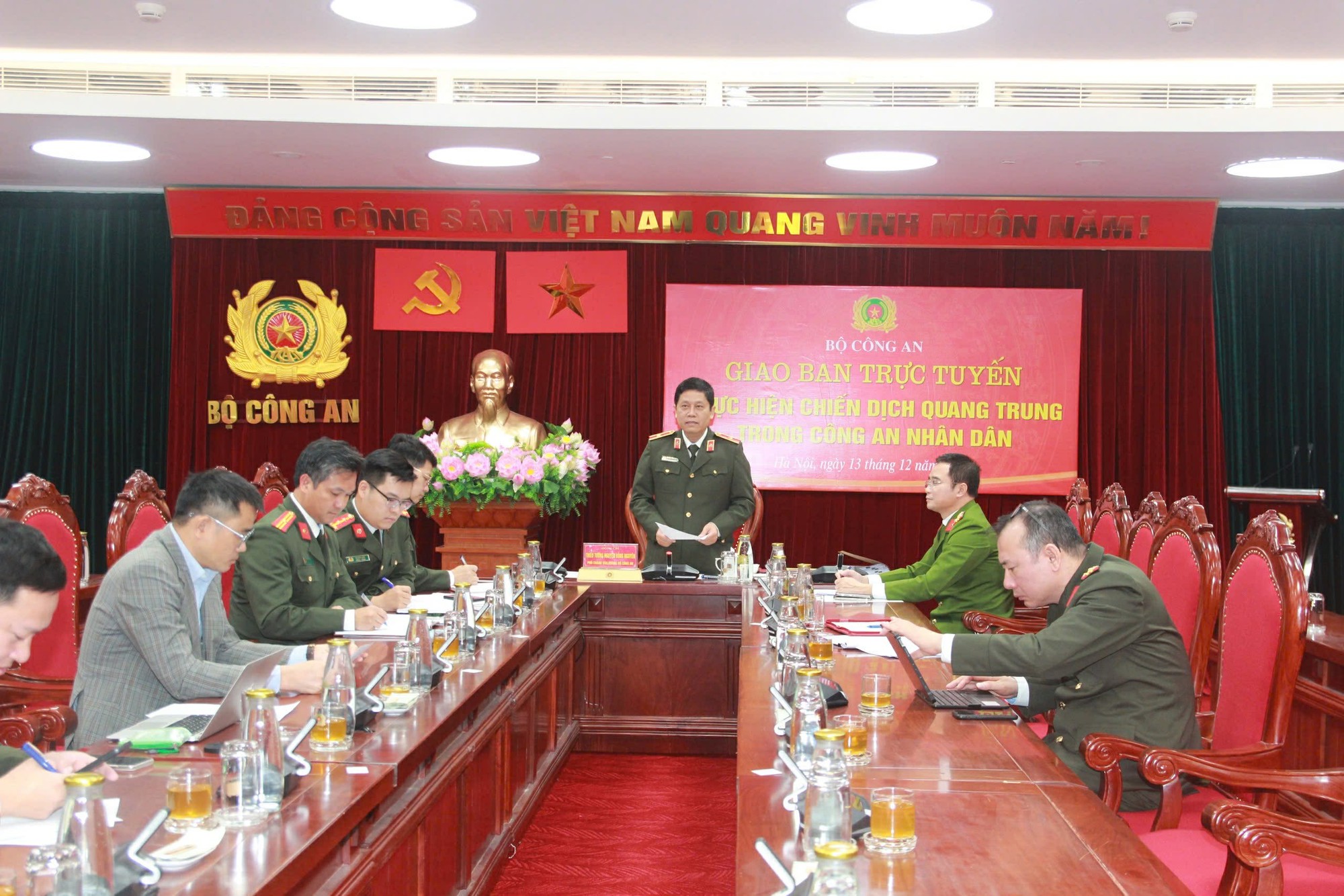 'Chiến dịch Quang Trung': Lực lượng công an quyết tâm hoàn thành trước tiến độ- Ảnh 1. 'Chiến dịch Quang Trung': Lực lượng công an quyết tâm hoàn thành trước tiến độ- Ảnh 1.