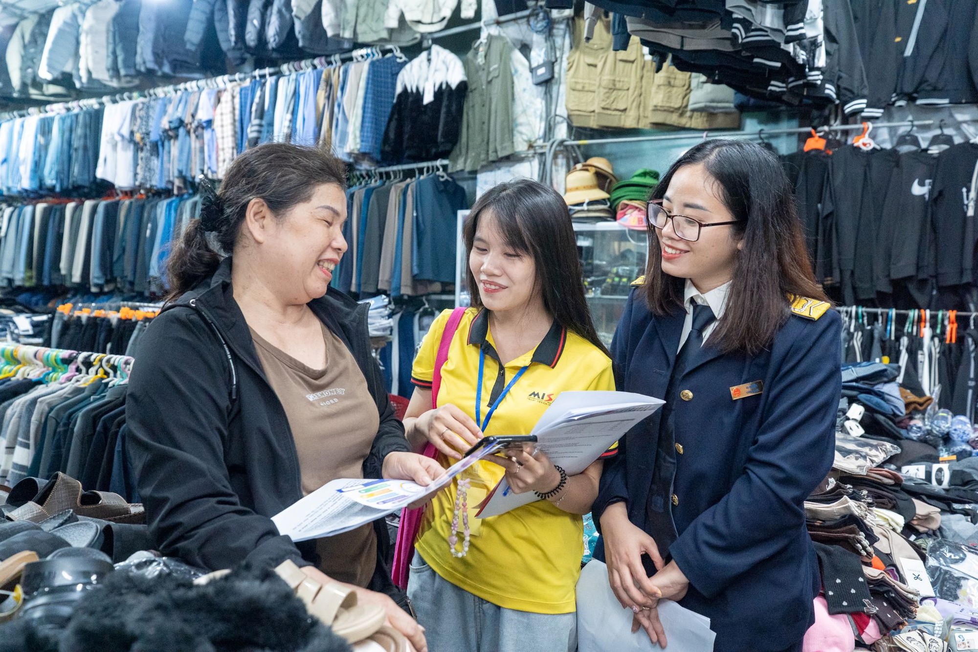 MISA miễn phí trọn đời phần mềm bán hàng, khai thuế cho hộ kinh doanh nhỏ- Ảnh 1. MISA miễn phí trọn đời phần mềm bán hàng, khai thuế cho hộ kinh doanh nhỏ- Ảnh 1.