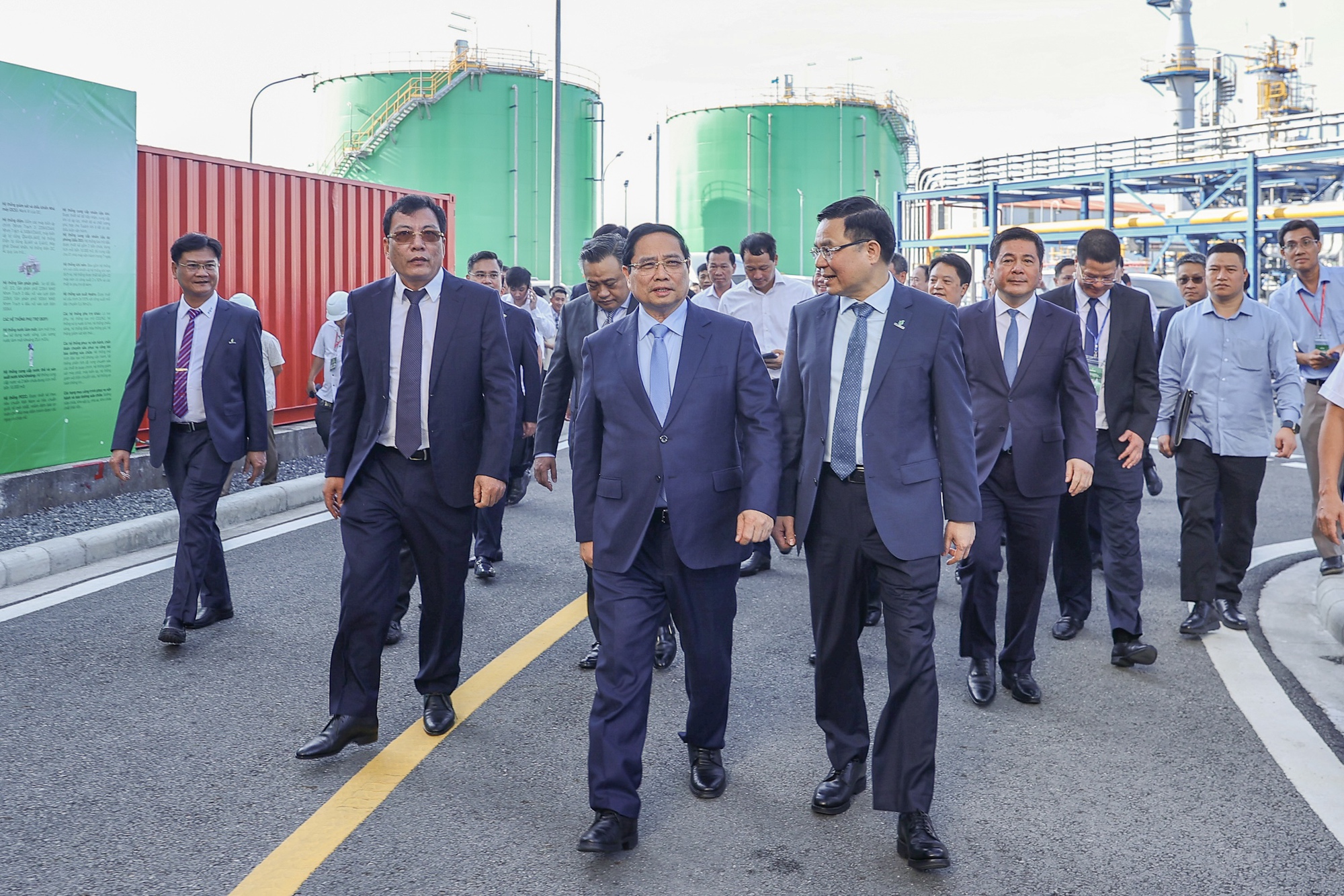 Thủ tướng khánh thành nhà máy điện LNG đầu tiên của Việt Nam – dự án kiểu mẫu, tiêu biểu về nhiều mặt- Ảnh 1. Thủ tướng khánh thành nhà máy điện LNG đầu tiên của Việt Nam – dự án kiểu mẫu, tiêu biểu về nhiều mặt- Ảnh 1.
