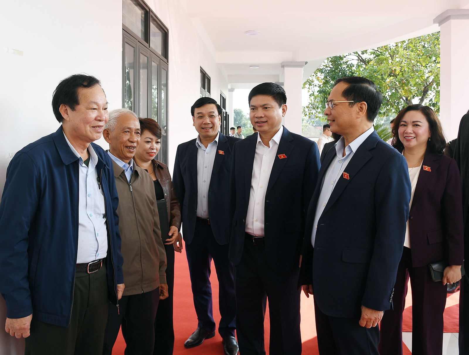 Phó Thủ tướng Bùi Thanh Sơn chia sẻ với cử tri Phú Thọ về những dấu ấn nổi bật nhiệm kỳ 2021-2025- Ảnh 1. Phó Thủ tướng Bùi Thanh Sơn chia sẻ với cử tri Phú Thọ về những dấu ấn nổi bật nhiệm kỳ 2021-2025- Ảnh 1.