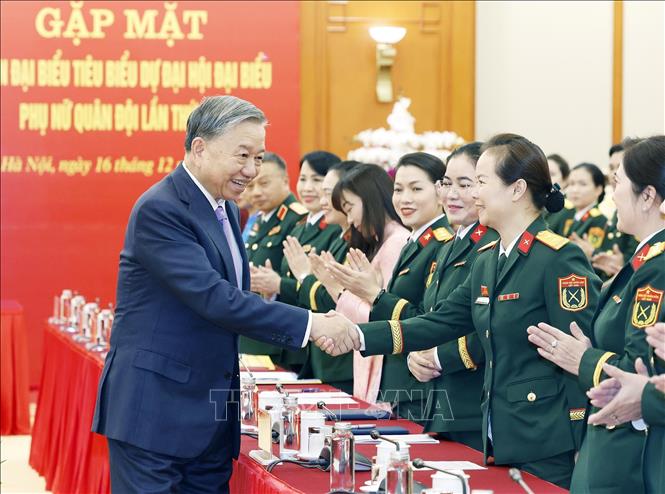 Tổng Bí thư Tô Lâm: Phấn đấu mỗi cá nhân phụ nữ quân đội là một gương sáng