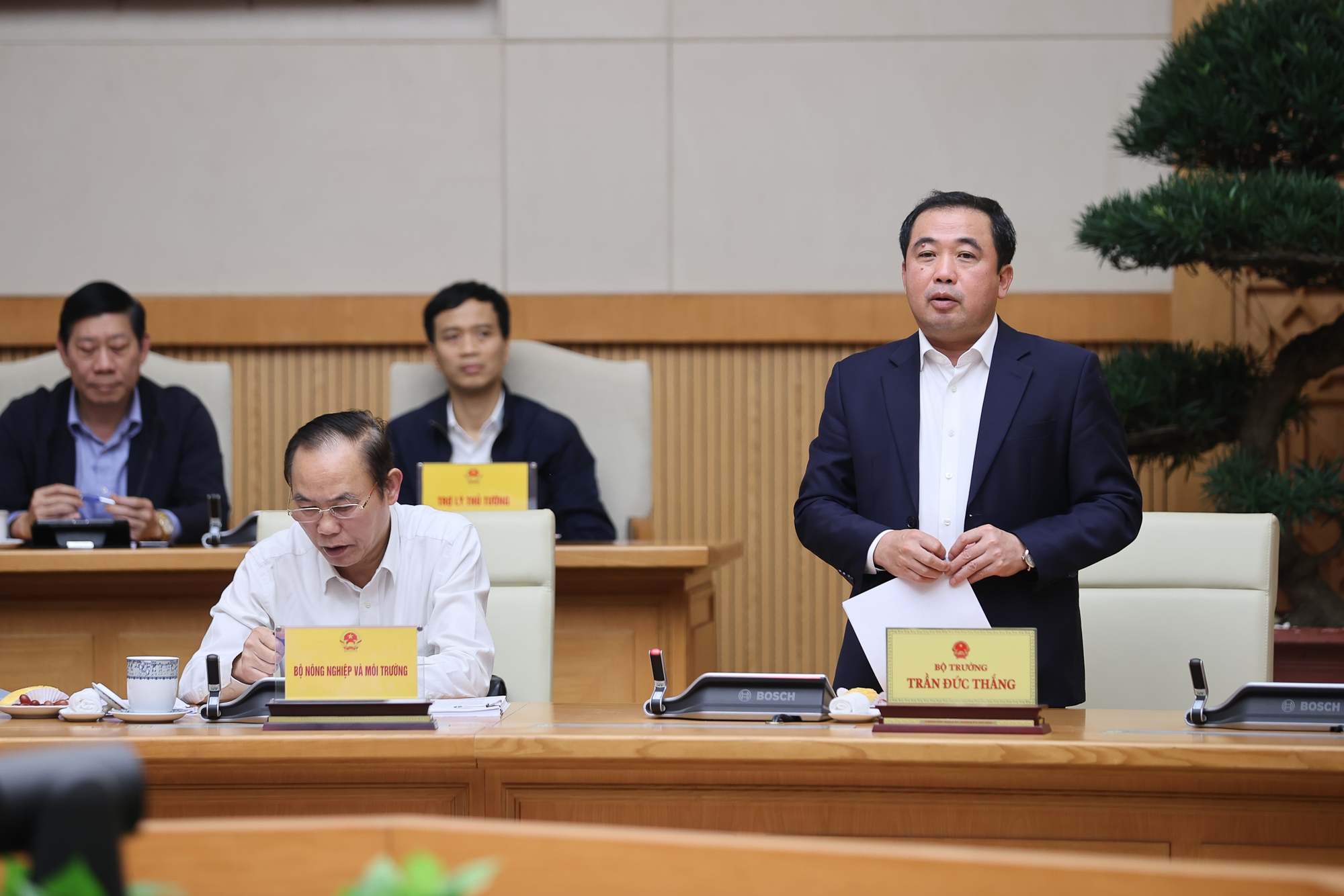 Thủ tướng: Sử dụng tối đa các công cụ để chống khai thác IUU và rà soát, đề xuất công cụ mới- Ảnh 4. Thủ tướng: Sử dụng tối đa các công cụ để chống khai thác IUU và rà soát, đề xuất công cụ mới- Ảnh 4.