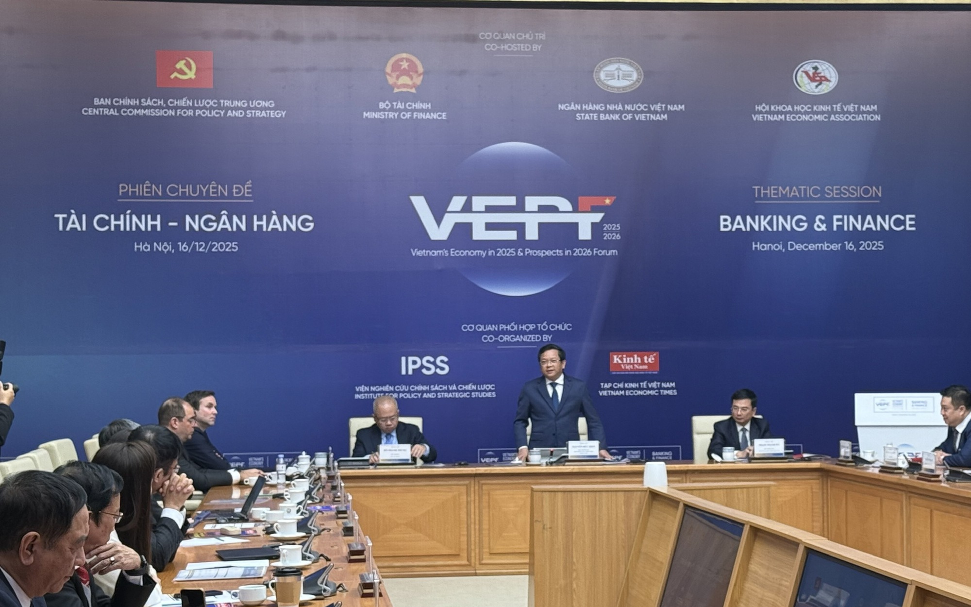 Tăng trưởng hai con số: Bài toán lớn về vốn và phân bổ nguồn lực