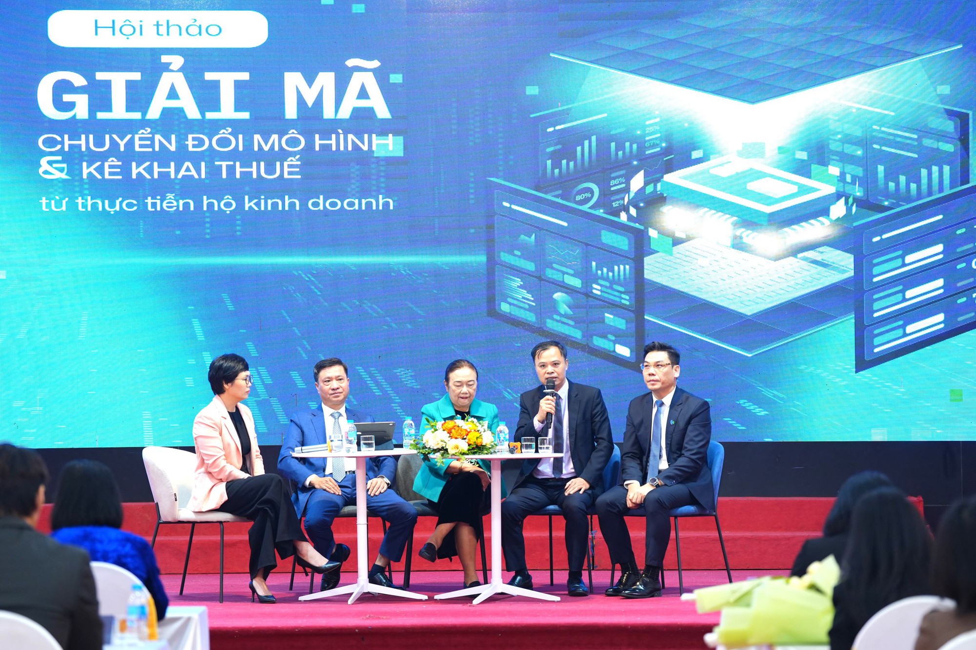 Gỡ vướng để hộ kinh doanh bước vào ‘sân chơi mới’ kê khai thuế- Ảnh 1.