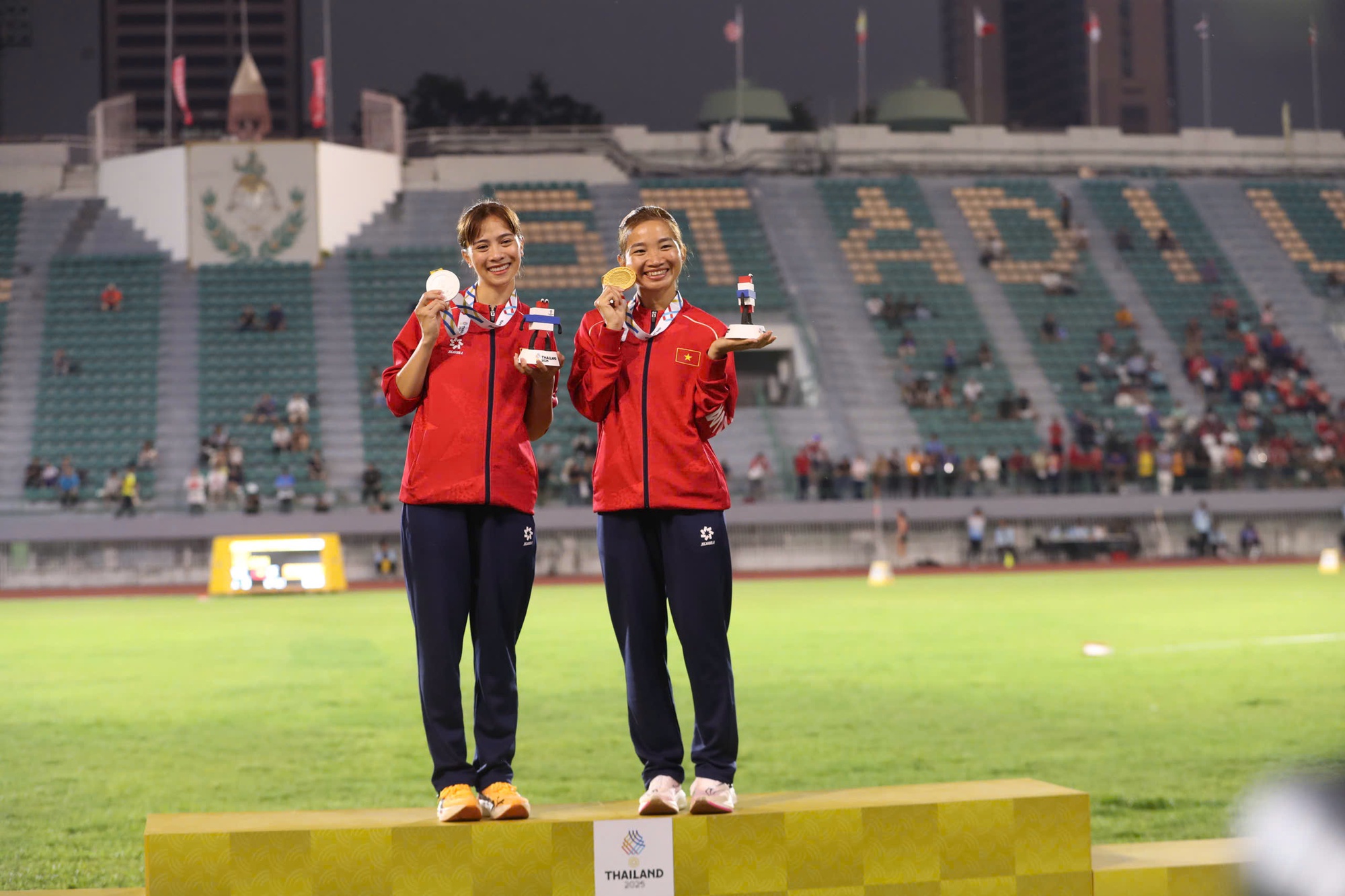 SEA Games 33: Đoàn Thể thao Việt Nam giành 8 HCV trong ngày 16/12 - Ảnh 2. SEA Games 33: Đoàn Thể thao Việt Nam giành 8 HCV trong ngày 16/12 - Ảnh 2.