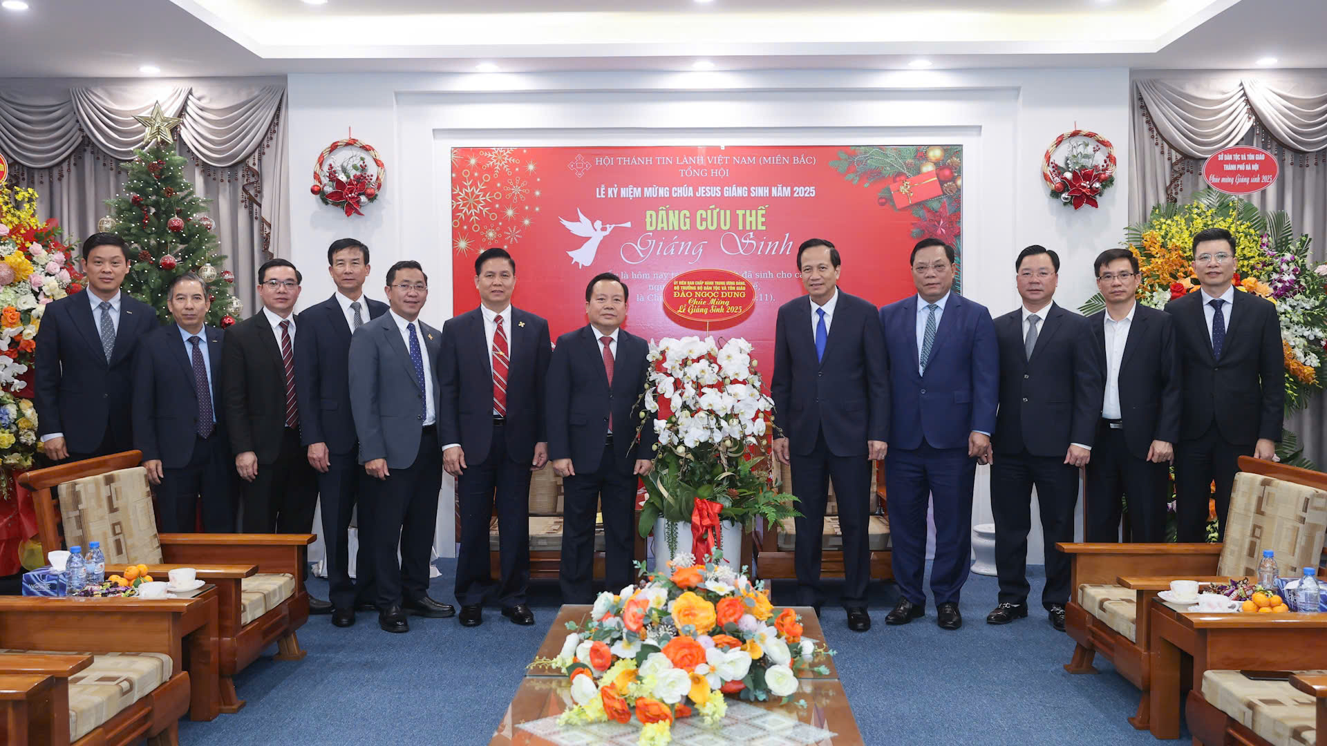 Các tôn giáo đóng góp quan trọng vào thành tựu chung của đất nước- Ảnh 2. Các tôn giáo đóng góp quan trọng vào thành tựu chung của đất nước- Ảnh 2.