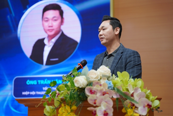 Bài 2: Động lực mới cho xuất khẩu: Thương mại điện tử và chuyển dịch mô hình tăng trưởng- Ảnh 1. Bài 2: Động lực mới cho xuất khẩu: Thương mại điện tử và chuyển dịch mô hình tăng trưởng- Ảnh 1.