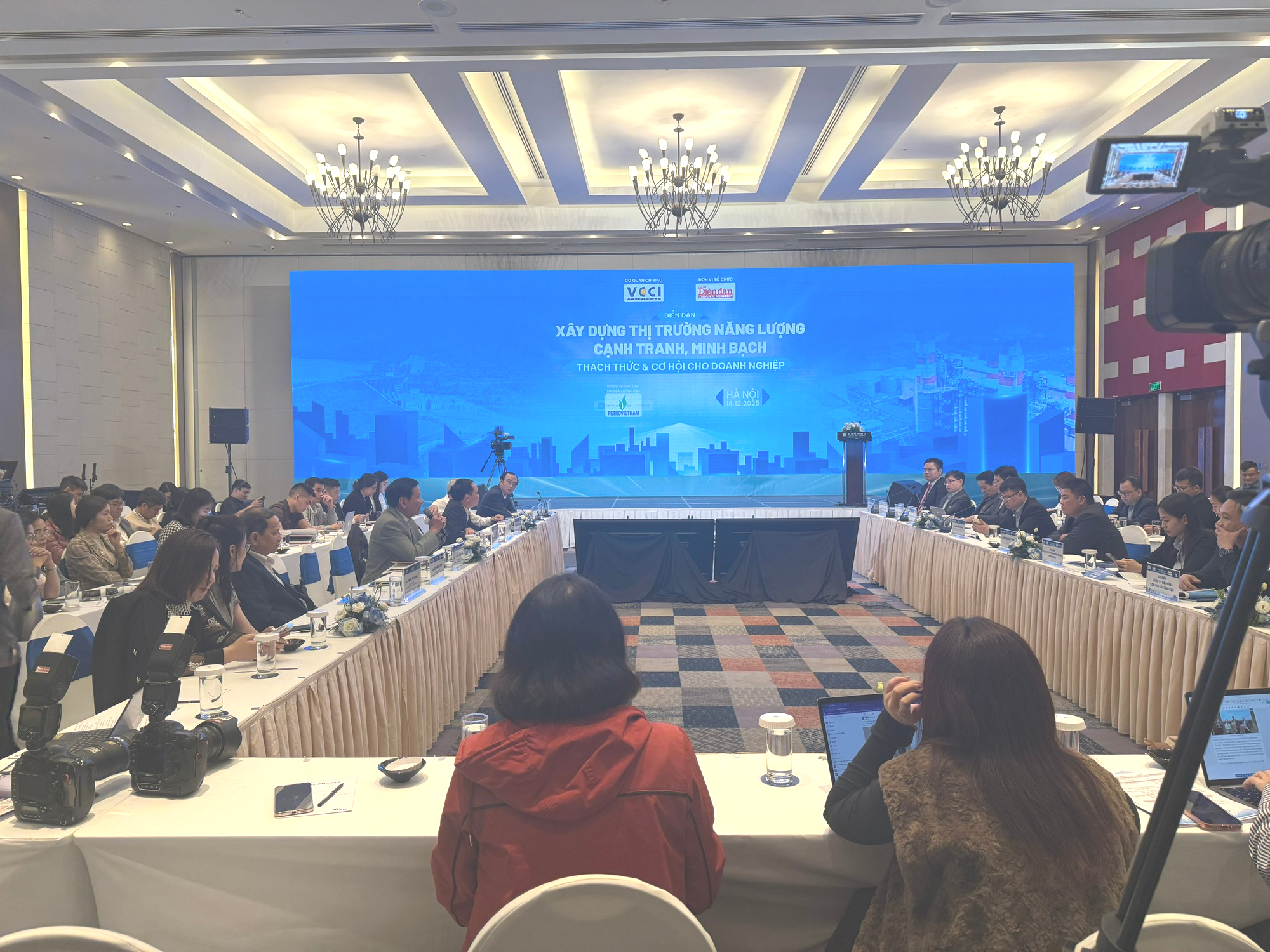 Xây dựng thị trường năng lượng cạnh tranh, hỗ trợ tăng trưởng - Ảnh 1. Xây dựng thị trường năng lượng cạnh tranh, hỗ trợ tăng trưởng - Ảnh 1.