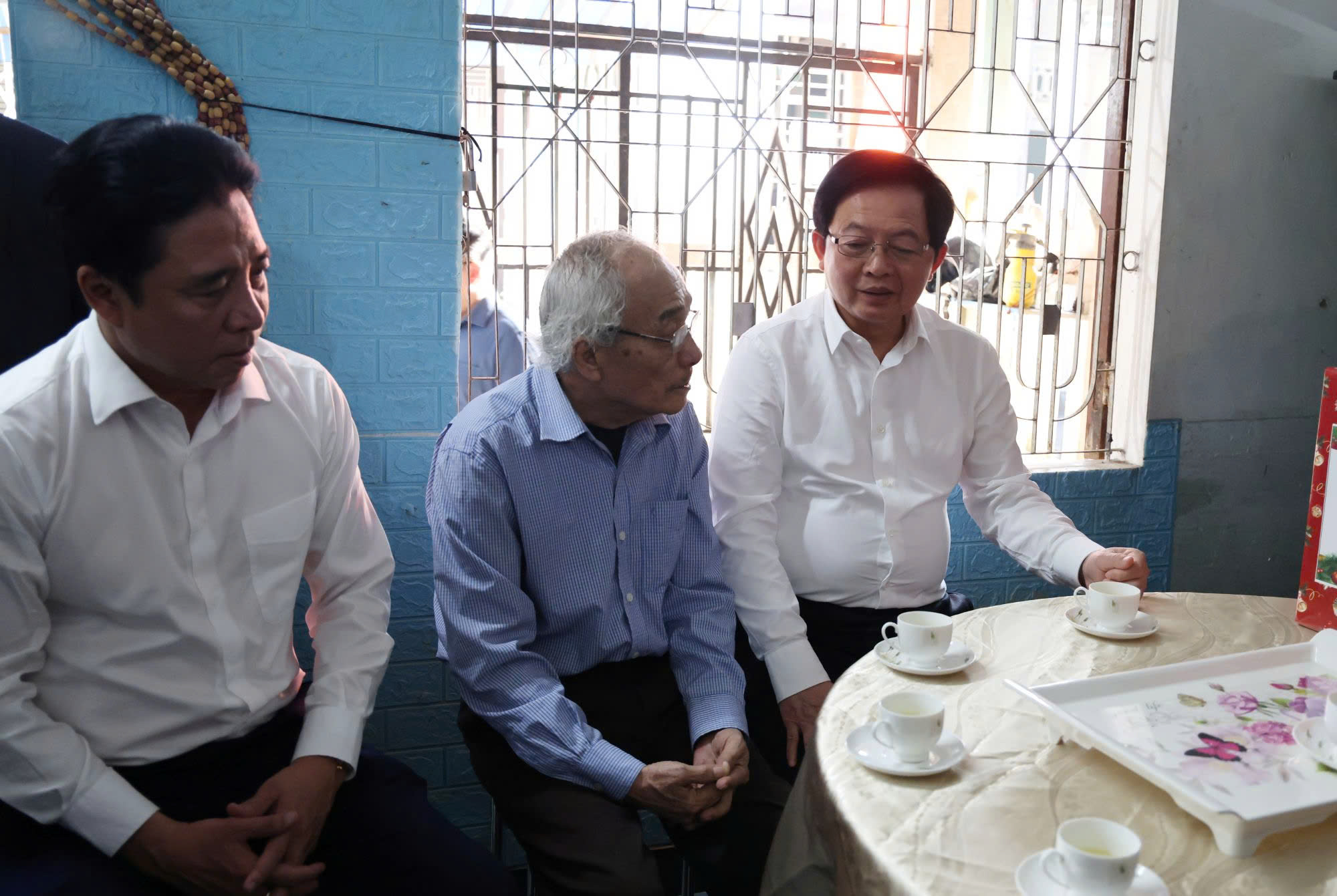 Phó Thủ tướng Hồ Quốc Dũng thăm, chúc mừng Giáng sinh Tổng Giáo phận Huế- Ảnh 5. Phó Thủ tướng Hồ Quốc Dũng thăm, chúc mừng Giáng sinh Tổng Giáo phận Huế- Ảnh 5.