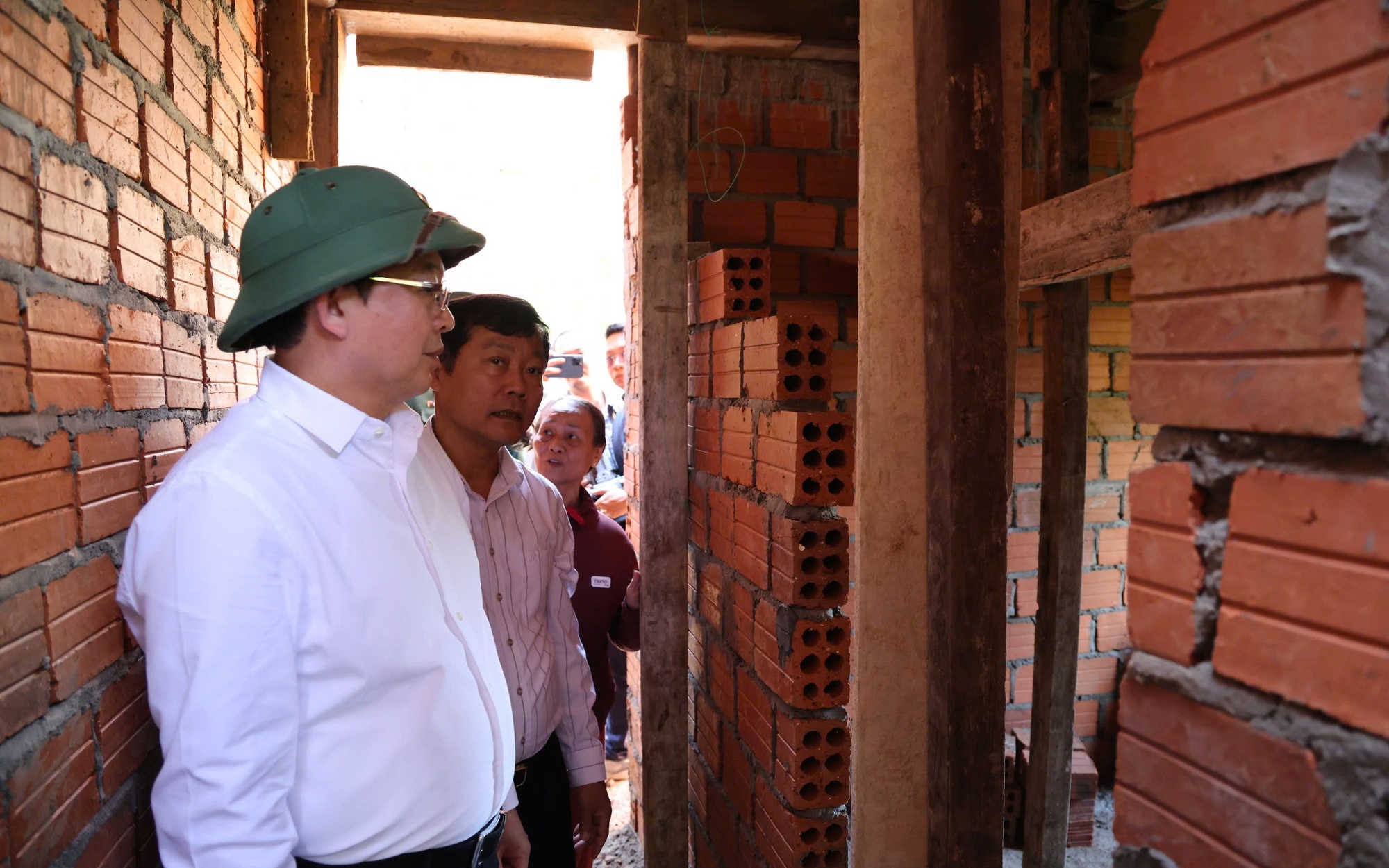 Phó Thủ tướng Hồ Quốc Dũng kiểm tra tình hình triển khai 'Chiến dịch Quang Trung' tại thành phố Huế