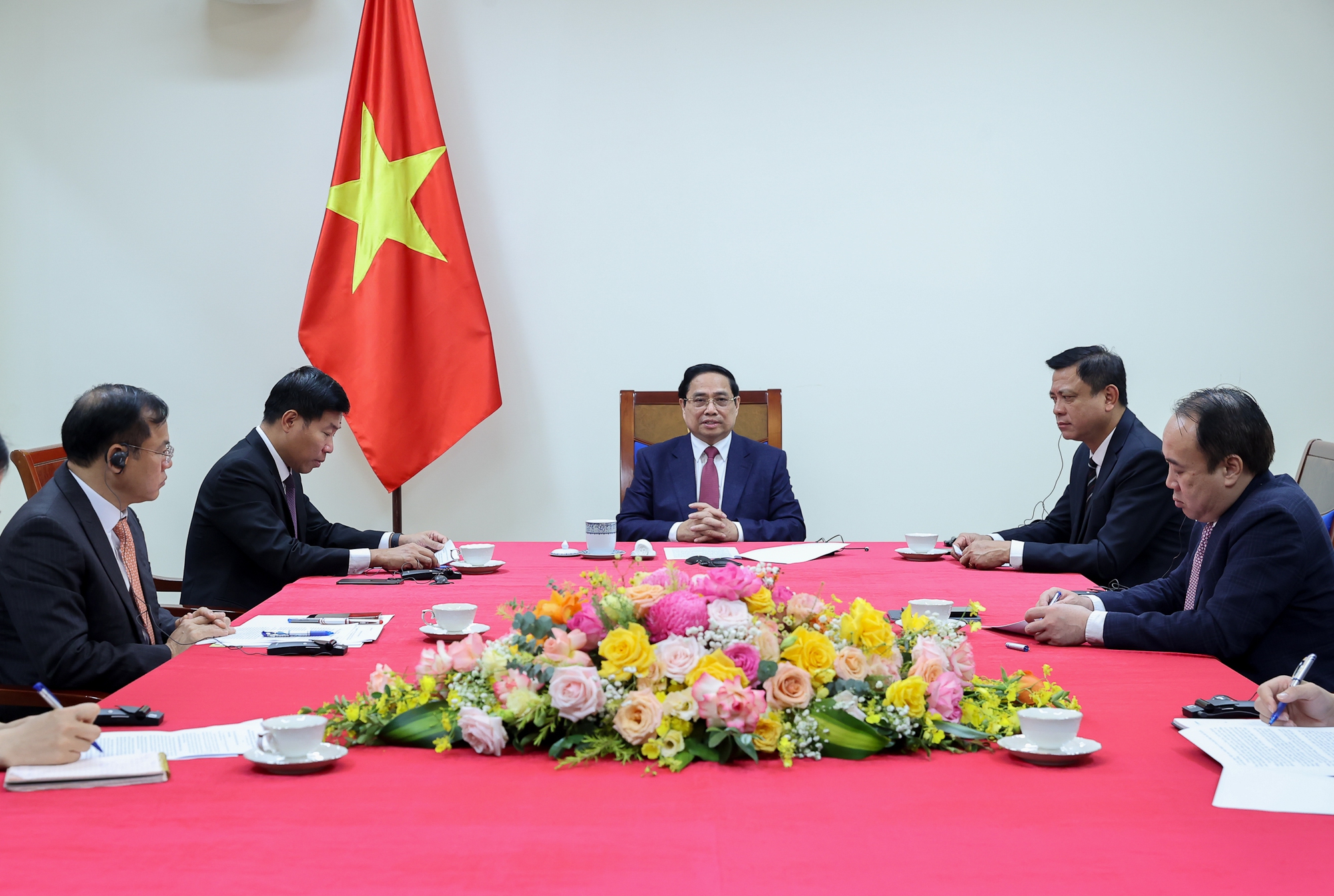 Thủ tướng Phạm Minh Chính điện đàm với Thủ tướng Singapore Lawrence Wong- Ảnh 2. Thủ tướng Phạm Minh Chính điện đàm với Thủ tướng Singapore Lawrence Wong- Ảnh 2.