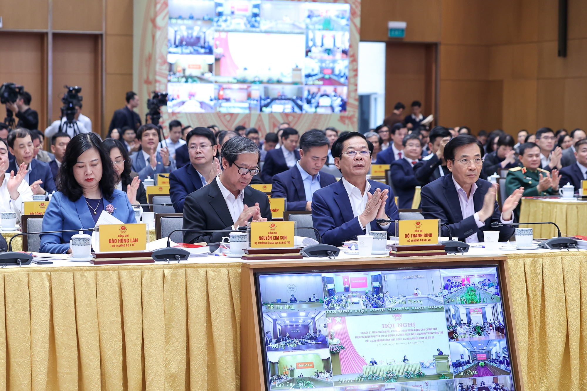 Thủ tướng: Tạo đột phá để Việt Nam bắt kịp, tiến cùng và vươn lên, vững bước tiến vào kỷ nguyên mới- Ảnh 12. Thủ tướng: Tạo đột phá để Việt Nam bắt kịp, tiến cùng và vươn lên, vững bước tiến vào kỷ nguyên mới- Ảnh 12.