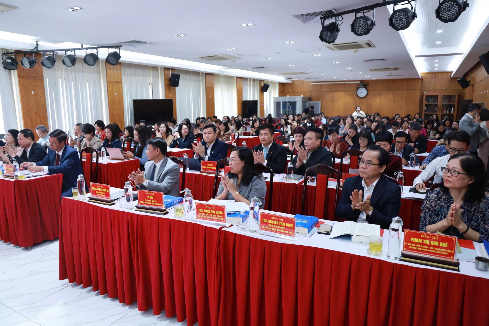 Đổi mới sáng tạo-động lực then chốt để phát triển nhanh, bền vững - Ảnh 2.