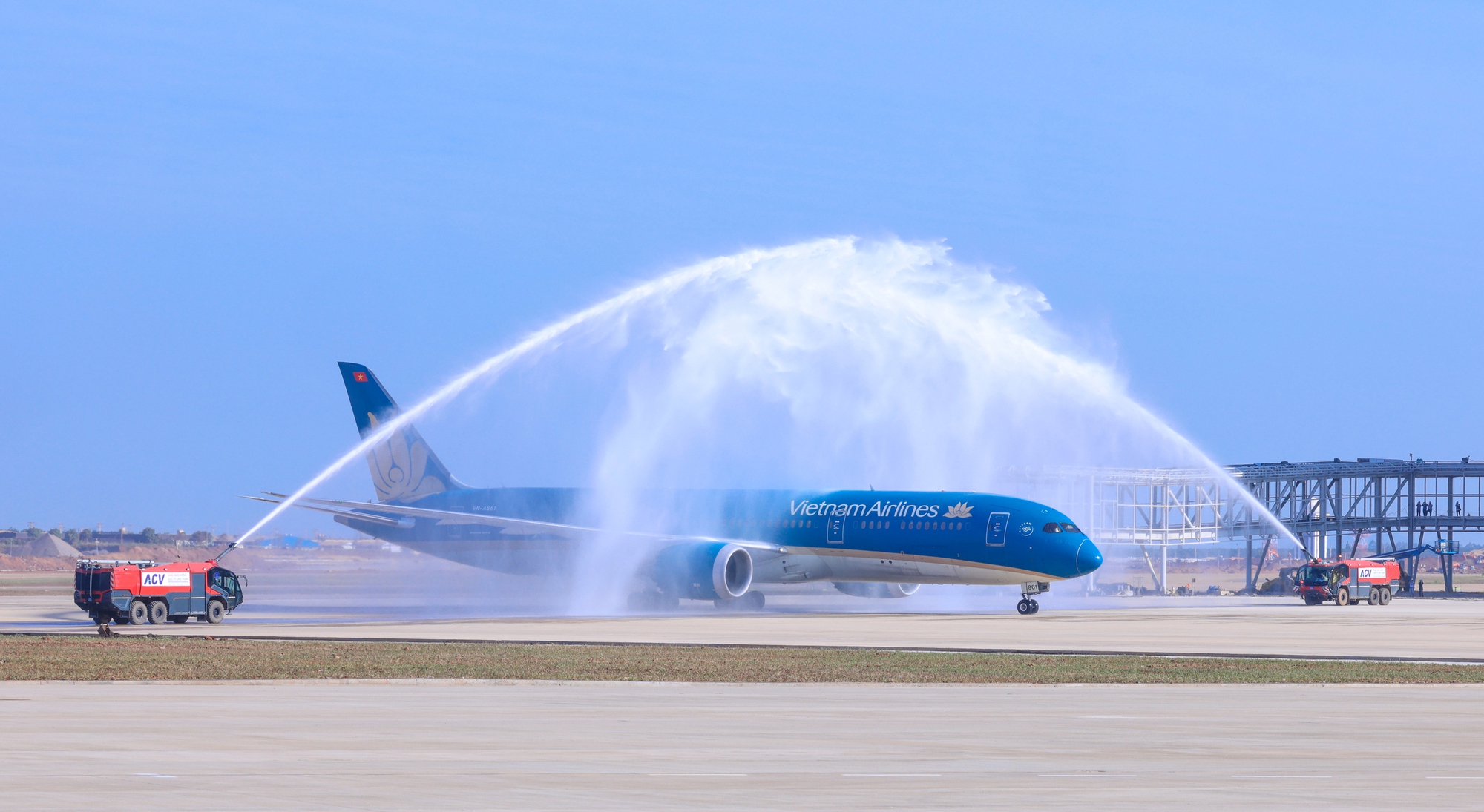 Năm 2025, cả nước đã khởi công, khánh thành 564 công trình, dự án hạ tầng- Ảnh 4.