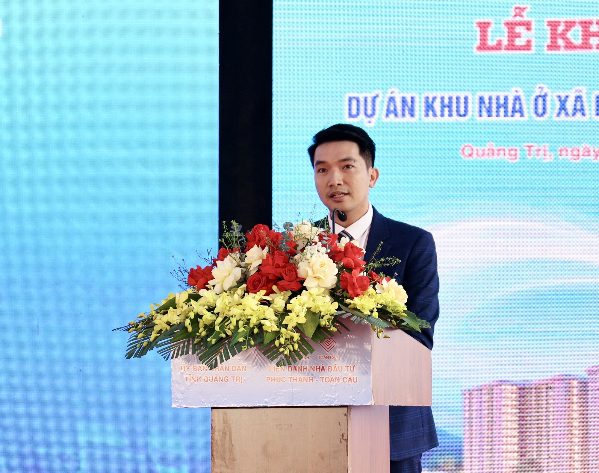 Phó Thủ tướng Nguyễn Chí Dũng dự Lễ khởi công Dự án Khu nhà ở xã hội Trung tâm Đồng Hới- Ảnh 3.