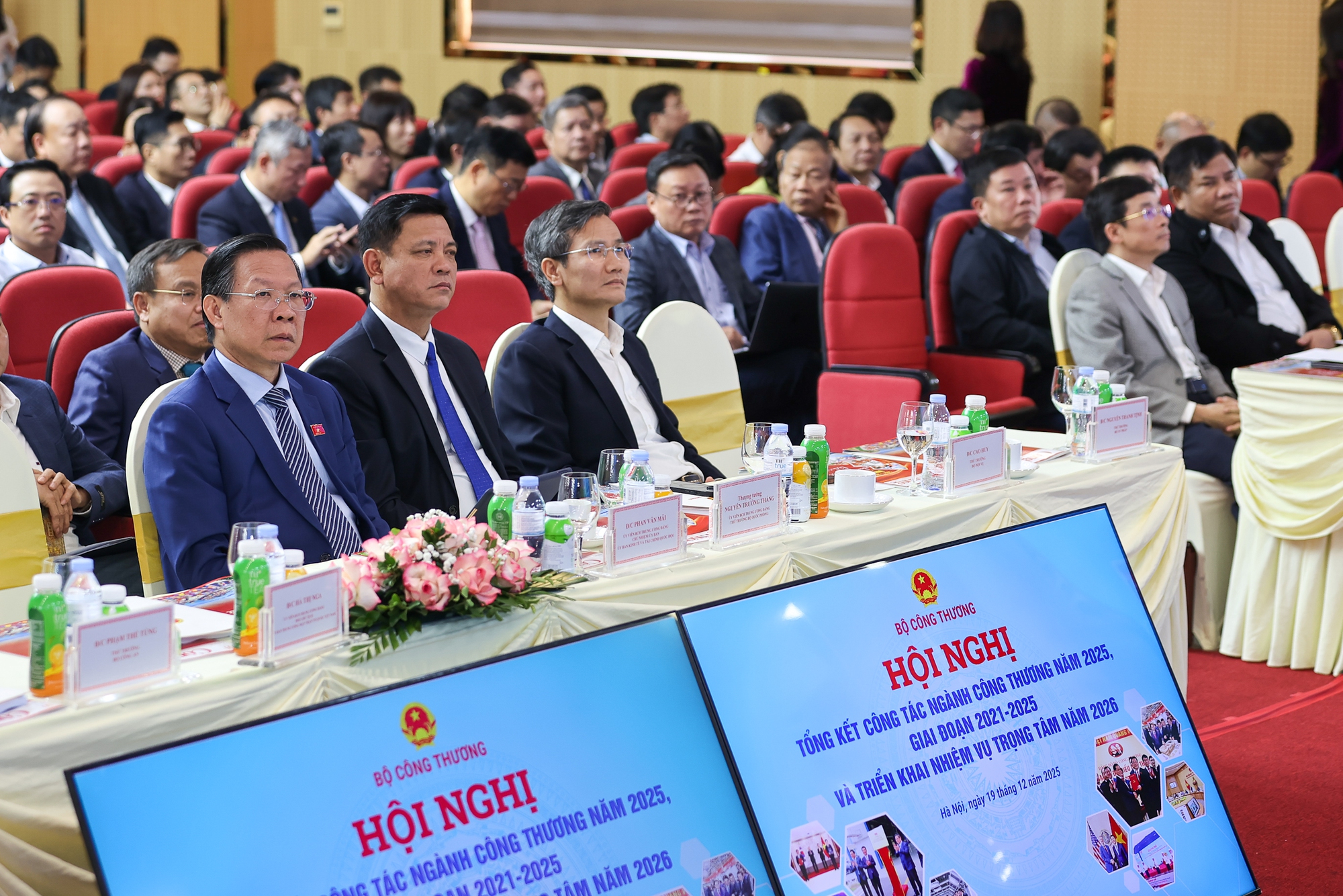 Thủ tướng: Ngành công thương phải phát huy "6 tiên phong"- Ảnh 3. Thủ tướng: Ngành công thương phải phát huy "6 tiên phong"- Ảnh 3.