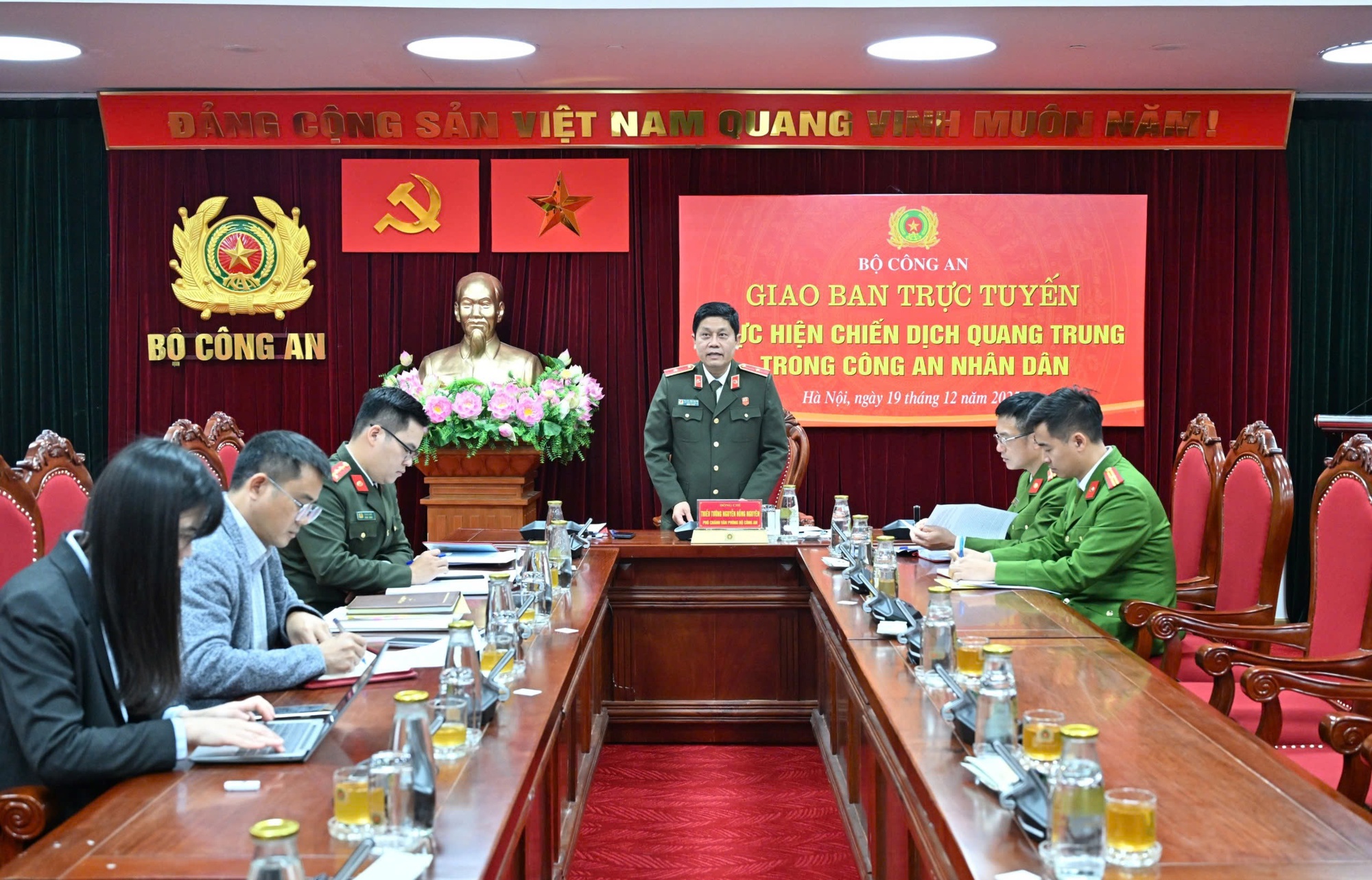 'Chiến dịch Quang Trung': Lực lượng công an phấn đấu hoàn thành sớm 15 ngày so với kế hoạch- Ảnh 1. 'Chiến dịch Quang Trung': Lực lượng công an phấn đấu hoàn thành sớm 15 ngày so với kế hoạch- Ảnh 1.