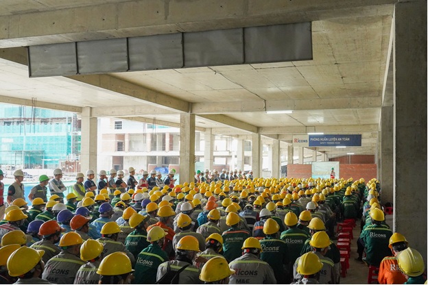 Loạt dự án Novaland tại TPHCM được gỡ vướng pháp lý: 10.500 hộ có sổ hồng, một số dự án xây dựng trở lại- Ảnh 2. Loạt dự án Novaland tại TPHCM được gỡ vướng pháp lý: 10.500 hộ có sổ hồng, một số dự án xây dựng trở lại- Ảnh 2.