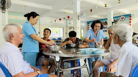 Đề xuất nhiều phương thức cập nhật kiến thức cho người hành nghề công tác xã hội- Ảnh 1.