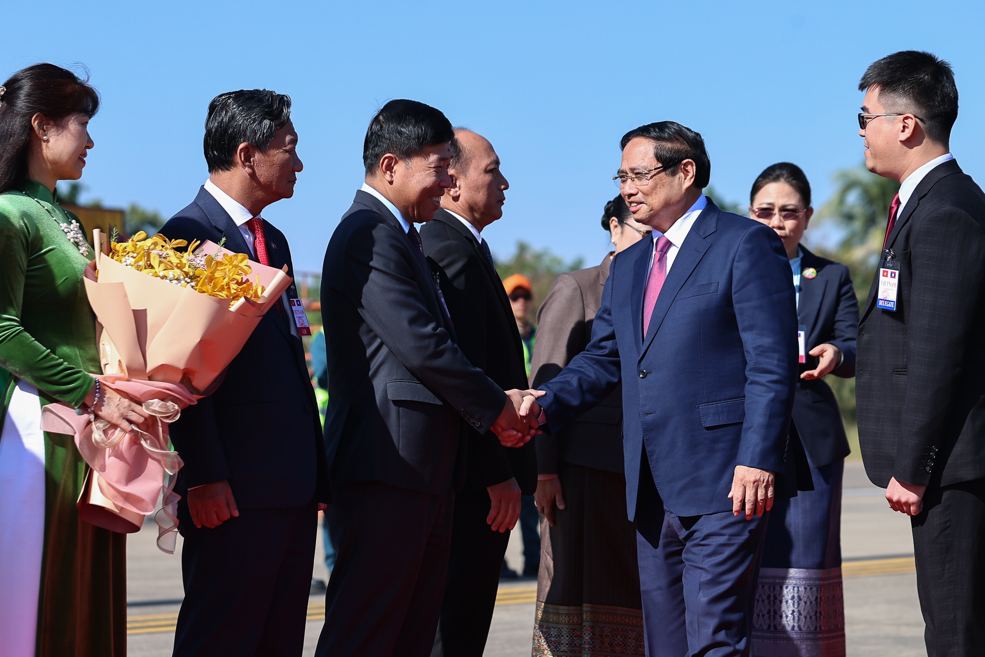 Thủ tướng Phạm Minh Chính tới Thủ đô Vientiane, bắt đầu chuyến công tác tại Lào- Ảnh 4.