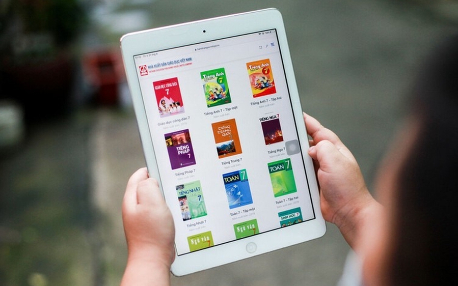 Đề xuất quy định về tiêu chuẩn sách giáo khoa điện tử
