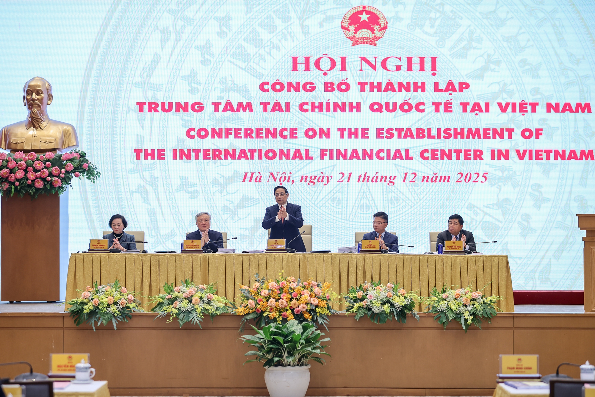 Trung tâm tài chính quốc tế Việt Nam – Tuyên ngôn cải cách thể chế và khát vọng vươn tầm- Ảnh 1. Trung tâm tài chính quốc tế Việt Nam – Tuyên ngôn cải cách thể chế và khát vọng vươn tầm- Ảnh 1.