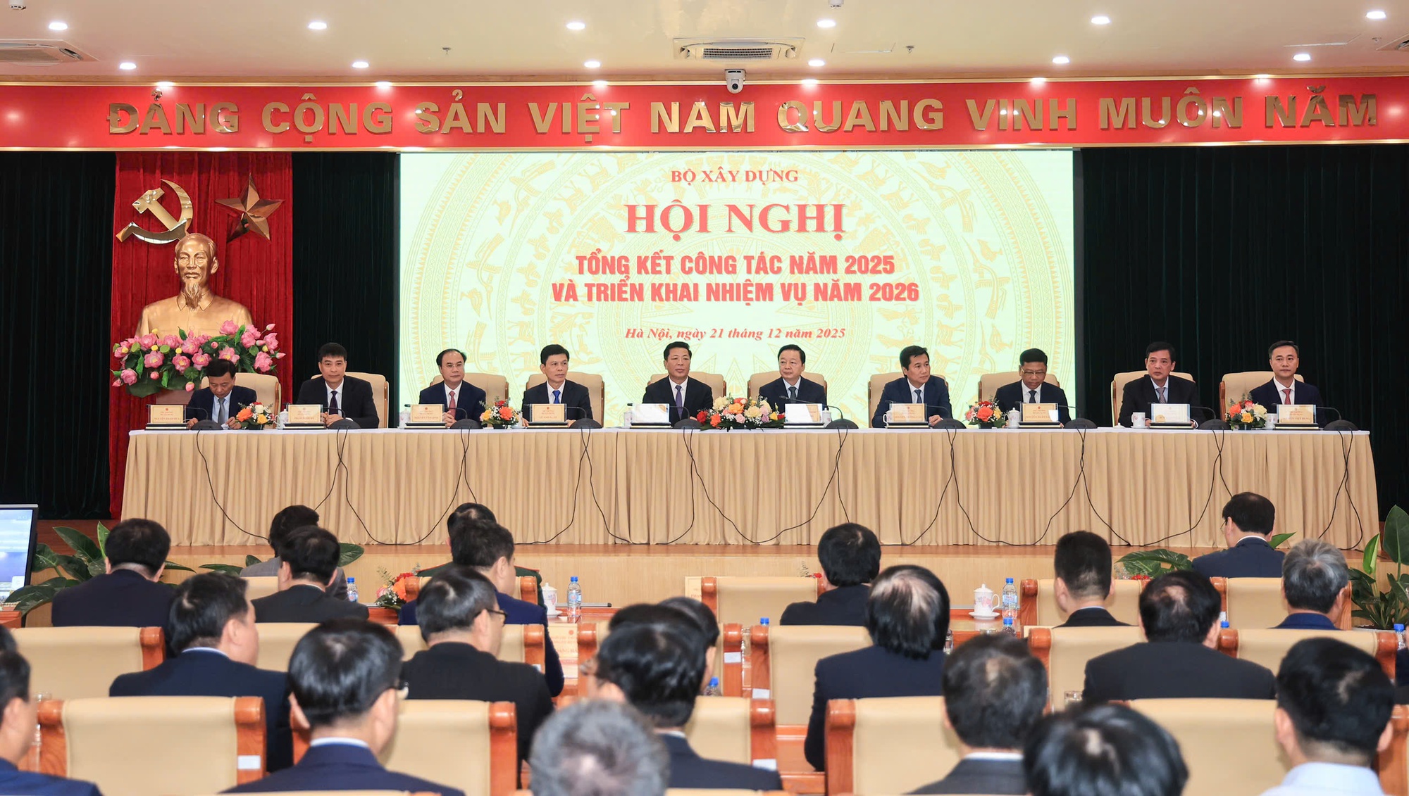 Vận tải khách đường sắt tăng trưởng rõ nét trong năm 2025 - Ảnh 1. Vận tải khách đường sắt tăng trưởng rõ nét trong năm 2025 - Ảnh 1.