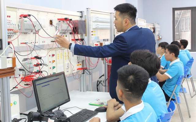 Tạo môi trường pháp lý thuận lợi để phát triển giáo dục nghề nghiệp