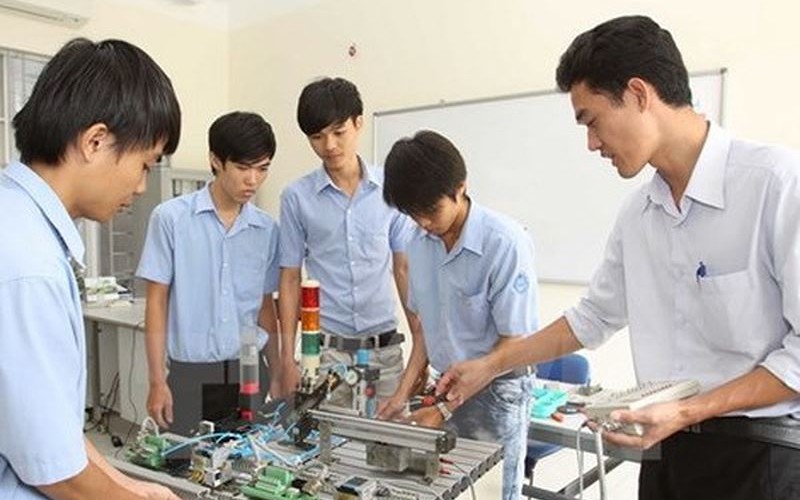 Chế độ phụ cấp nhà giáo trong cơ sở giáo dục nghề nghiệp công lập