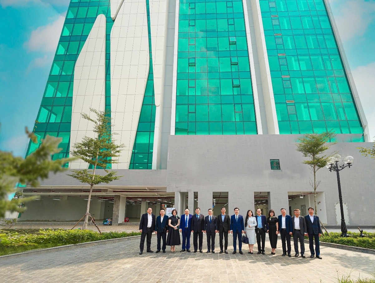 Vietcombank khánh thành 2 công trình chào mừng Đại hội XIV của Đảng- Ảnh 4.