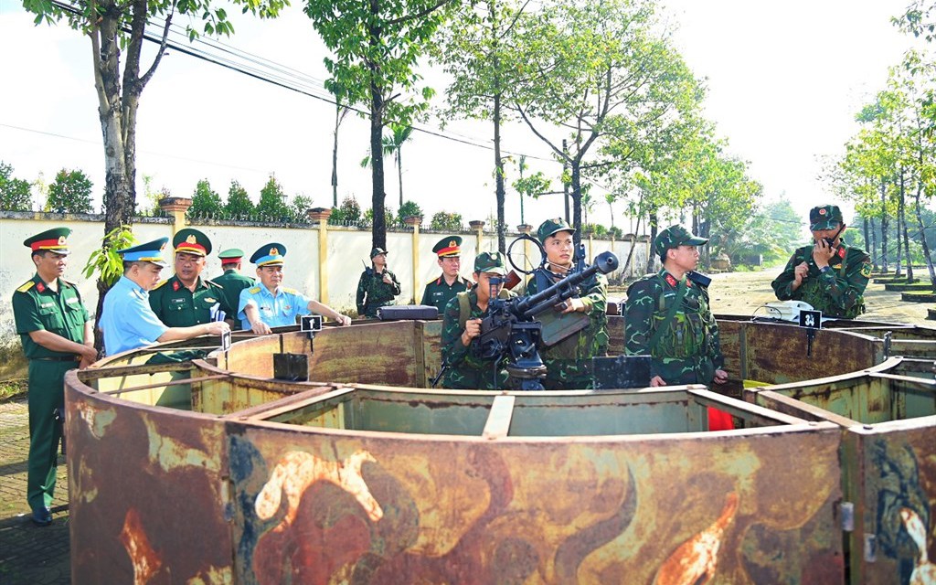 Thành lập Ban chỉ đạo phòng không nhân dân Trung ương